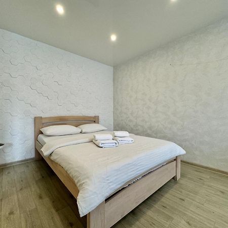 Apartpoltava Світлі Та Затишні Апартаменти В Скандинавському Стилі Центр Банківський Чек Kültér fotó